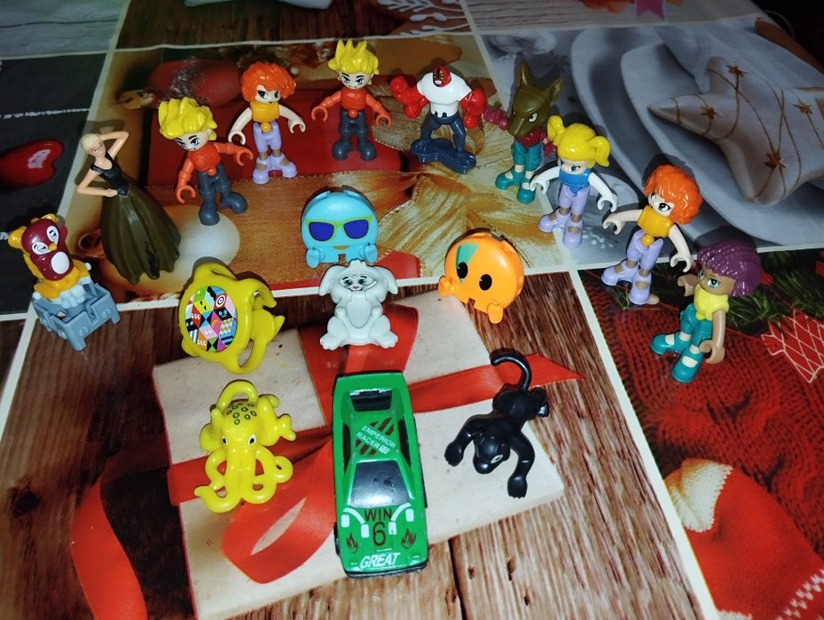 Киндер игрушки разные