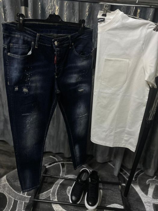 Blugi dsq si tricouri