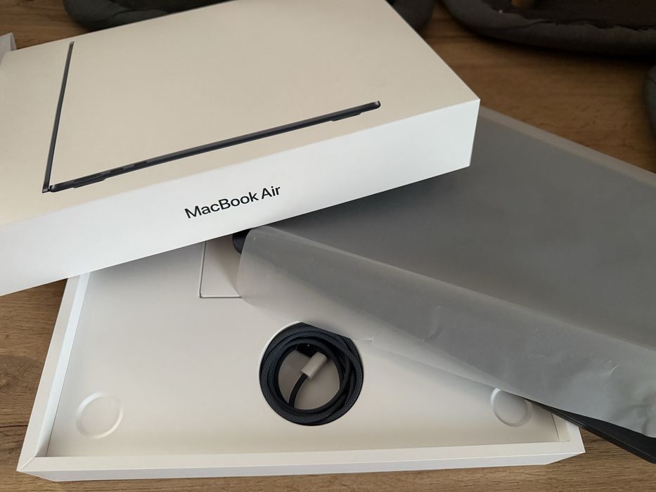 Macbook Air M5 10c 8c 16GB 512GB