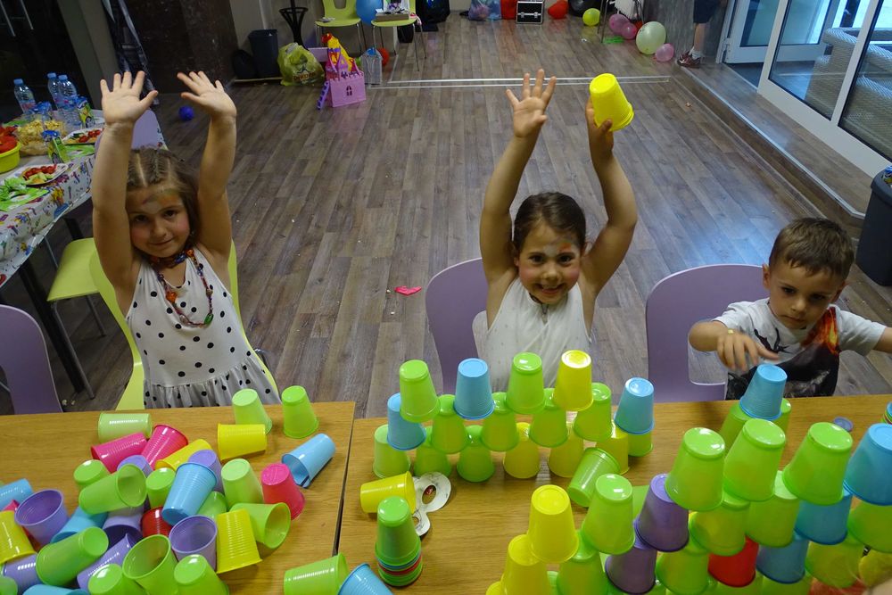 Аниматор за Детски Рожден ден I Музика, Игри, Арт работилница, Награди