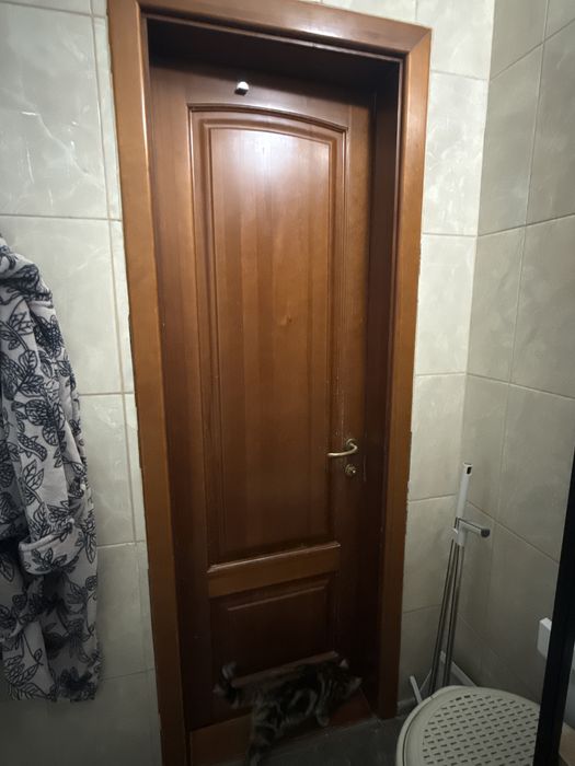 Продам двери деревянные