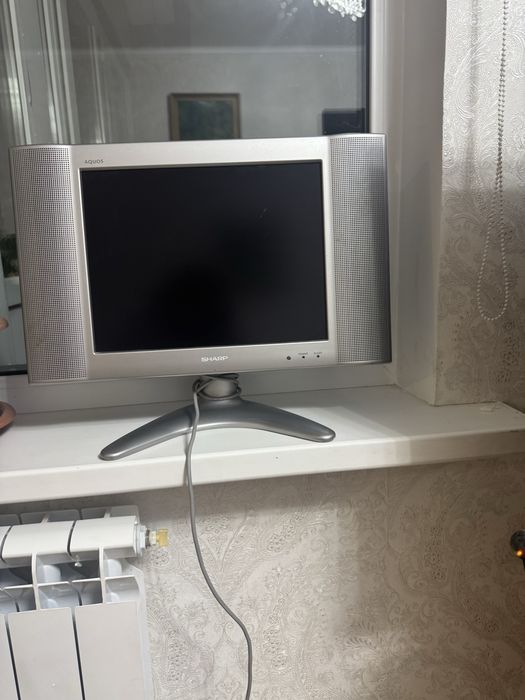 Телевизор 21 диогональ SHARP