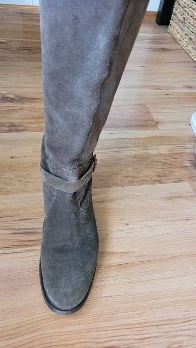 Vand cizme piele intoarsa maro