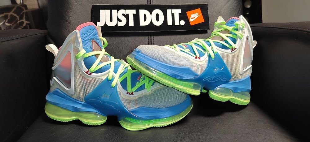 Nike Lebron XIX, номер 42