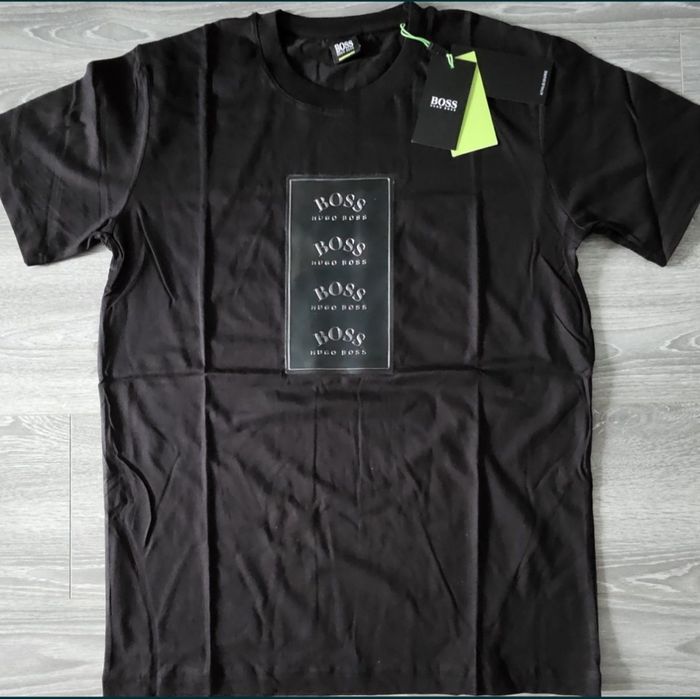 Tricouri Hugo Boss S,M,L,Xl XXL