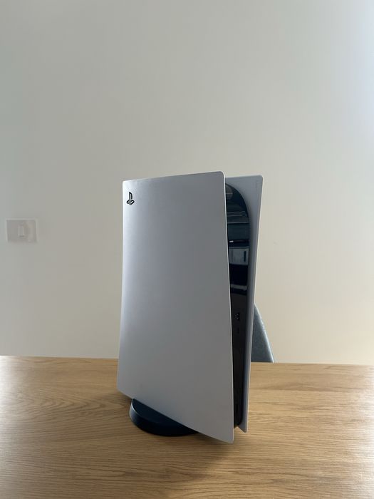 PlayStation 5 Digital Edition – 825 GB – Stare impecabilă