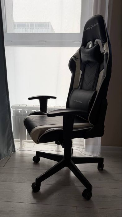 Игровое кресло Dxracer prince