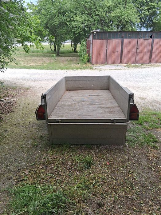 Vând remorcă auto 1200KG