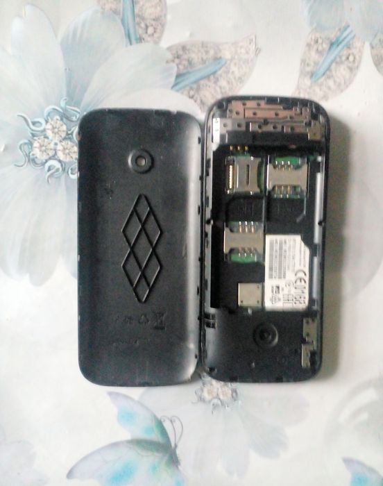 Неисправные Сотовые телефоны