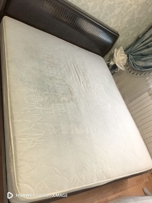 Продам матрас 180/200