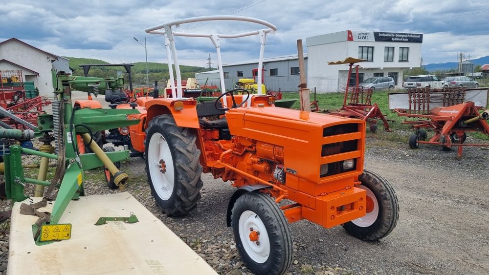 Renault R7431L , Fiat 415 tractor