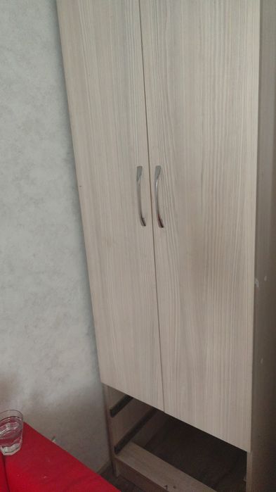 Продам шкаф в хорошем состоянии