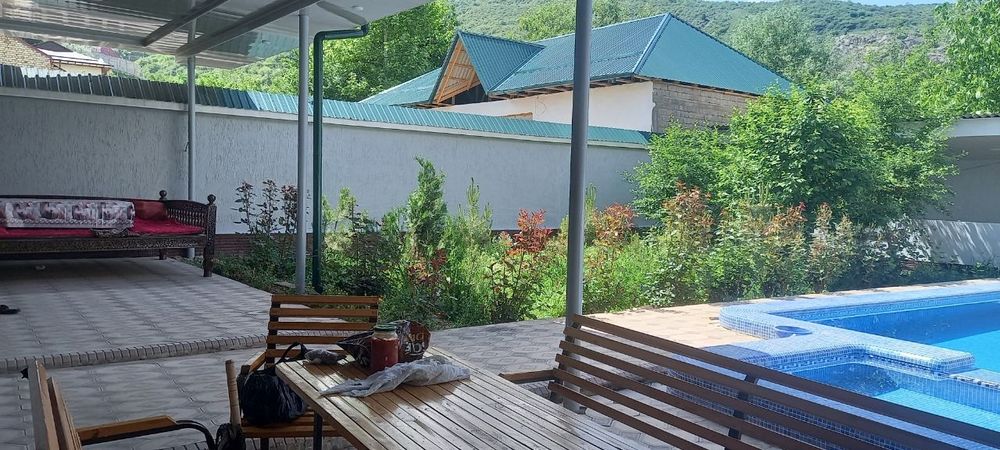 Дача Чарвак, (Бочкани йакинида),Дил нур кафеси йонида