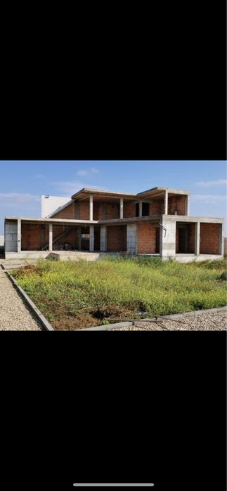 Echipa serioasa oferim servicii Constructii la rosu