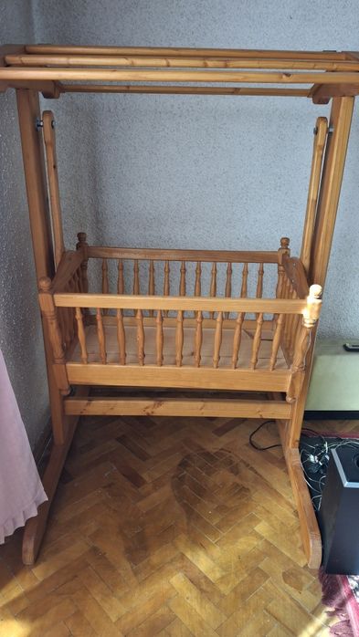 Pătuț bebeluși (leagăn)
