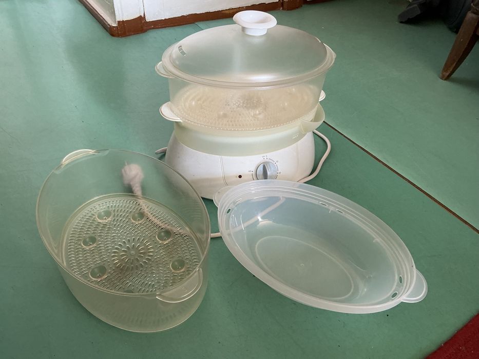 Пароварка электрическая б/у. Filips.