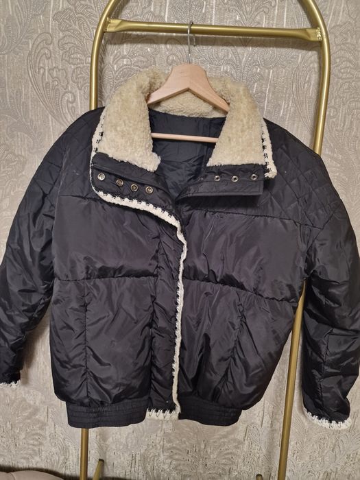 Urgent Geaca chanel M