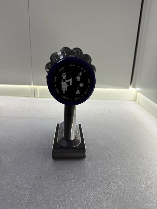 Aspirator dyson v10