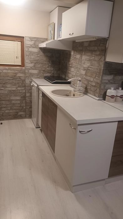 Дава се под наем Къща в с. Гецово, Област Разград - 100 кв.м за 598.23 € - Снимка #9