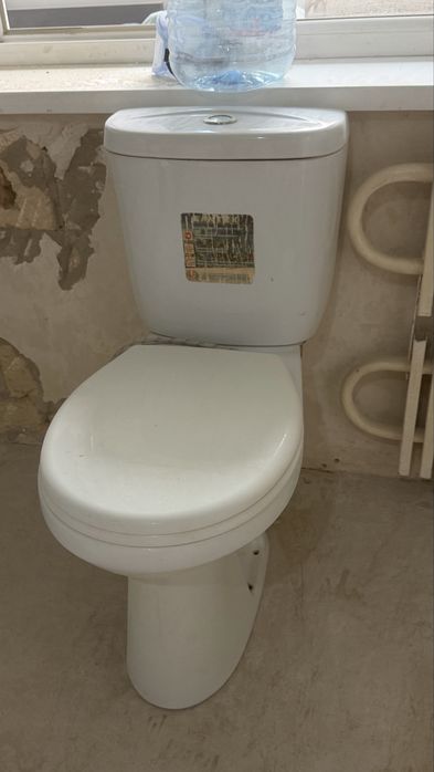 Продается унитаз