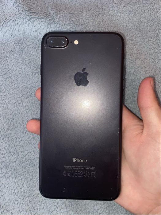 Vând Iphone 7 Plus !