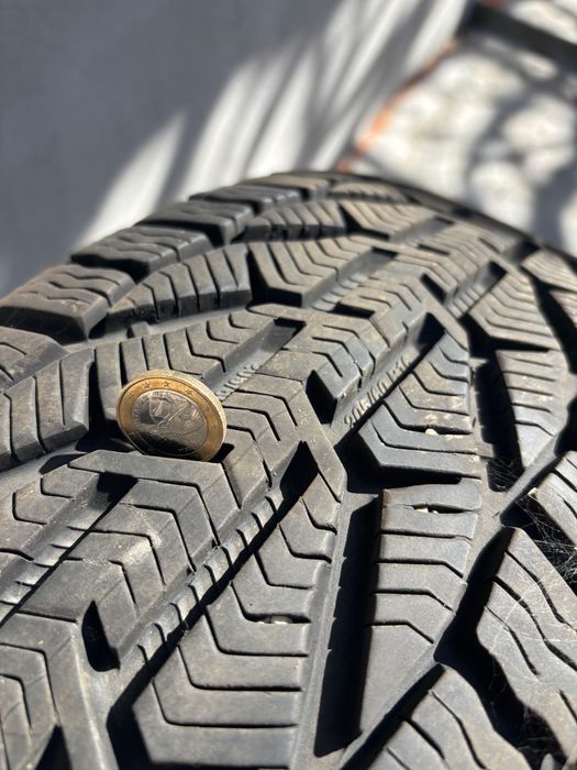 Зимни гуми 205 60 16
