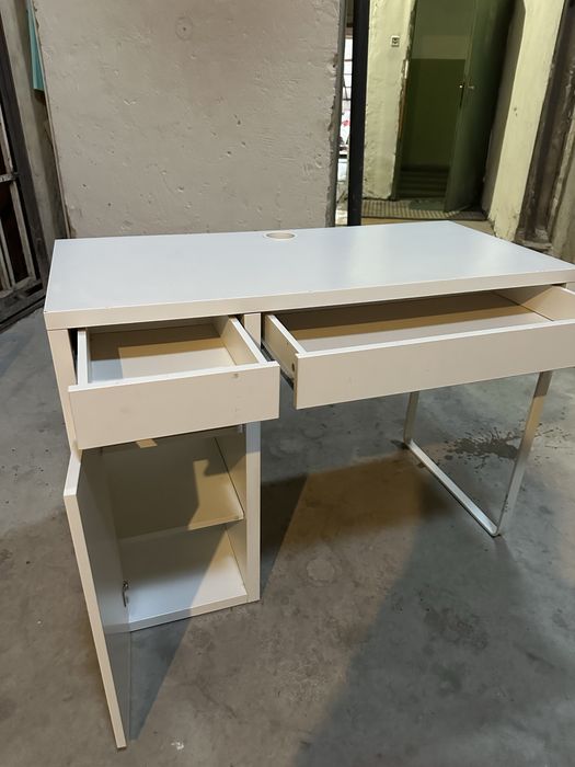 Бюро с шкаф Икеа бяло