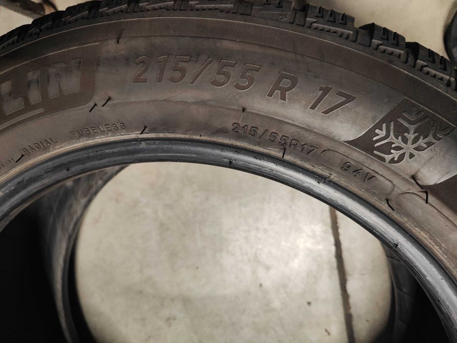 2бр.зимни гуми 215/55/17 Michelin
