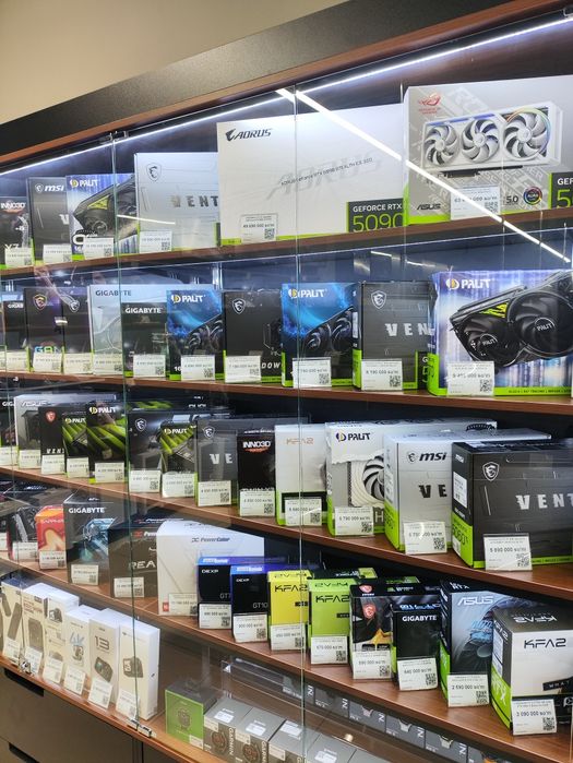 Видеокарты с гарантией RTX 5090