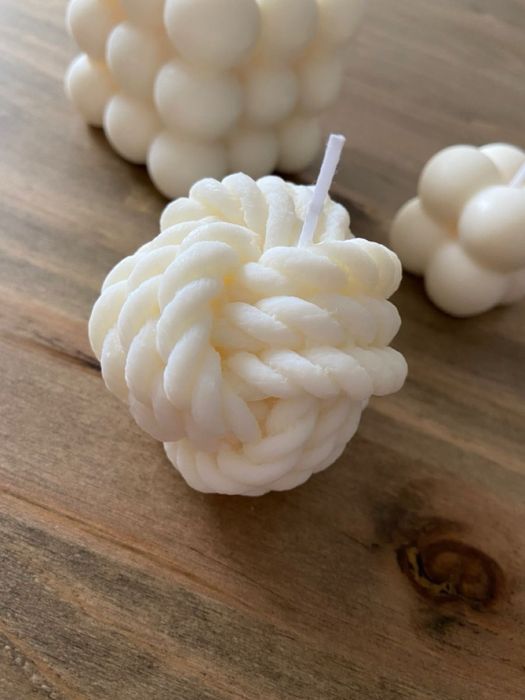 Ароматизированная декоративная свеча ручной работы