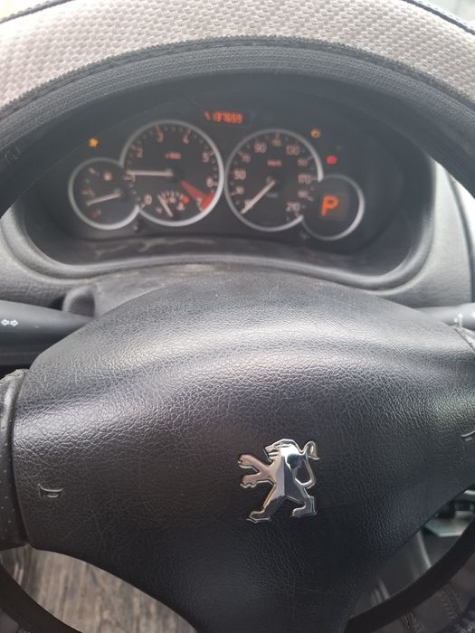Продам Peugeot 206