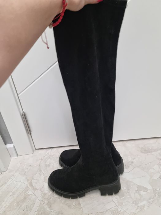 Дамски велурени ботуши