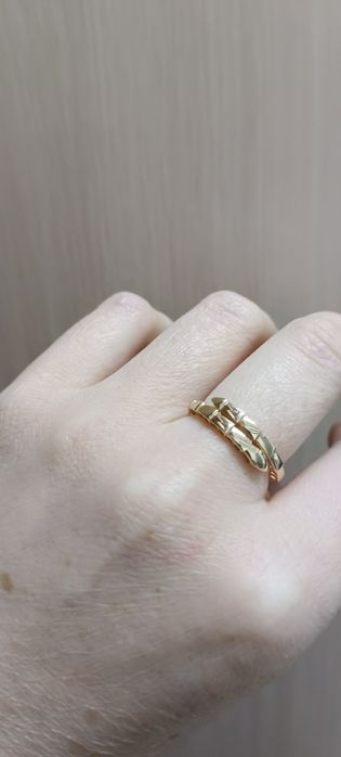 Кольцо 585 проба 18 размер 1.9 грамм