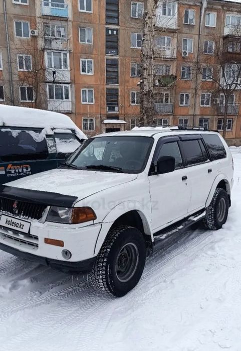 Машина внедорожник