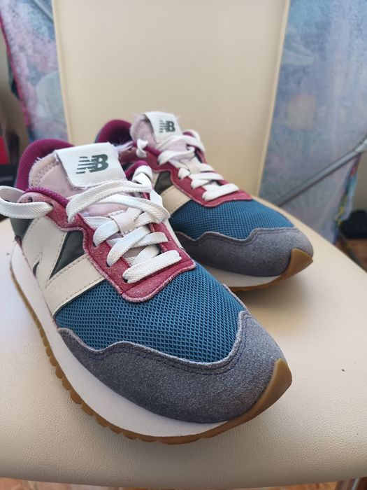 Adidasi new balance 38