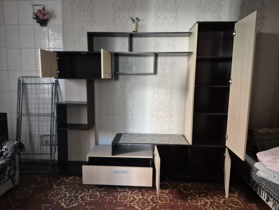 Продаётся стенка в гостиную