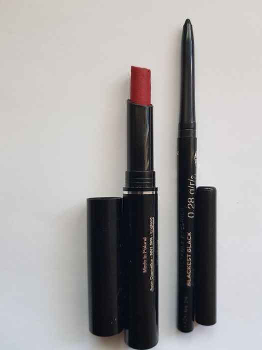 Avon Set ruj rezistent la transfer și creion negru ochi