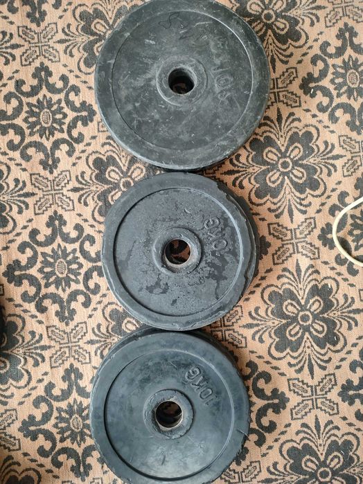 Дискове и гумени настилка за фитнес