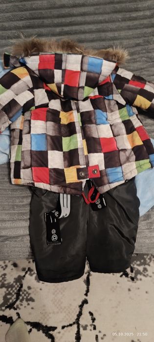 Продам зимний комбинезон для мальчика