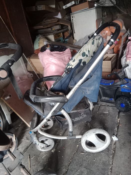 Продам коляски детское автокресло