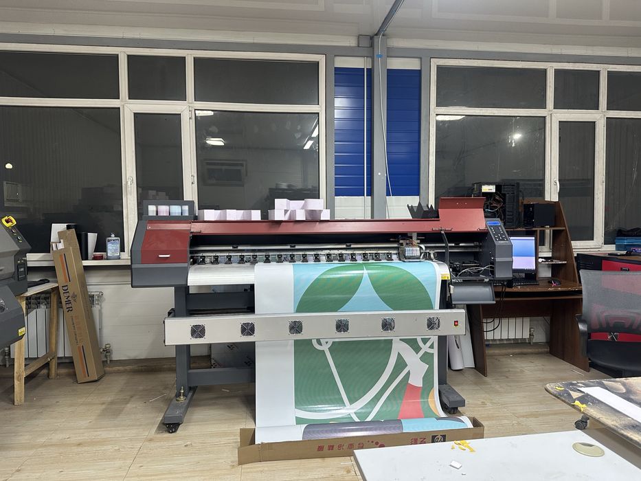 Широкоформатный принтер Боссрон