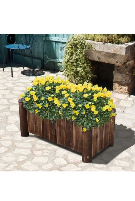 Jardiniere perfecte pentru a decora gradina sau curtea dumneavoastra