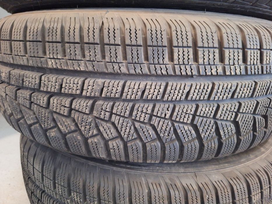 2бр. Зимни гуми 17 цола 215/65/17 BRIDGESTONE BLIZZAK LM 005