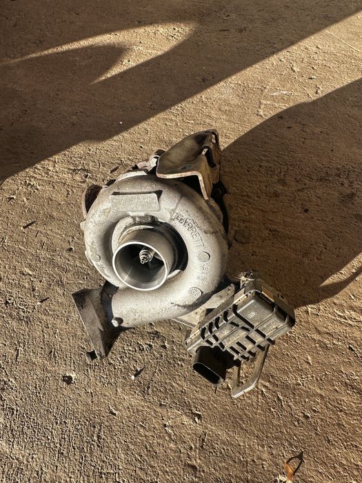 Turbina GT2200V  si galerie bmw 3.0 m57 e60 e92