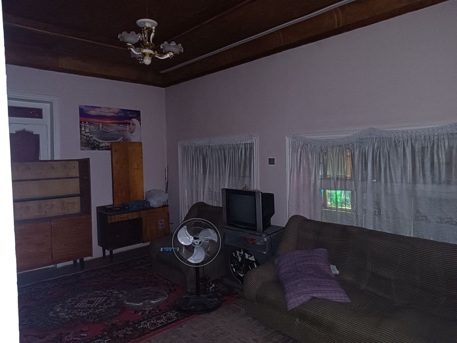 Orikzor Uy sotiladi 3 sotix 6 xona