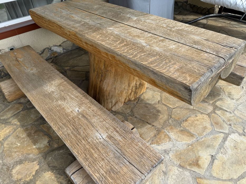 Vând masă rustică din stejar masiv pentru grădină, terasă, foișor, curte, pensiune