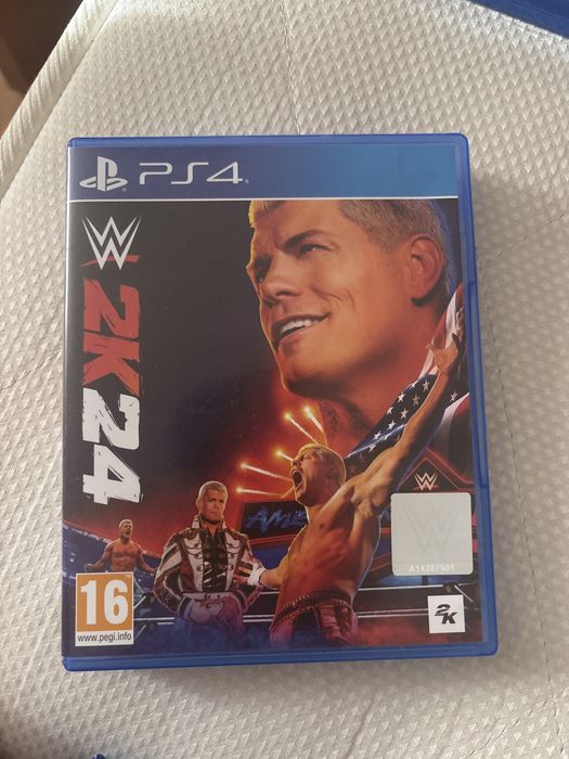 Vand wwe 2k24 folosit de 3 ori