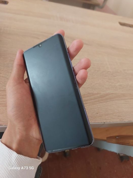 Sotiladi mi note 10 lati