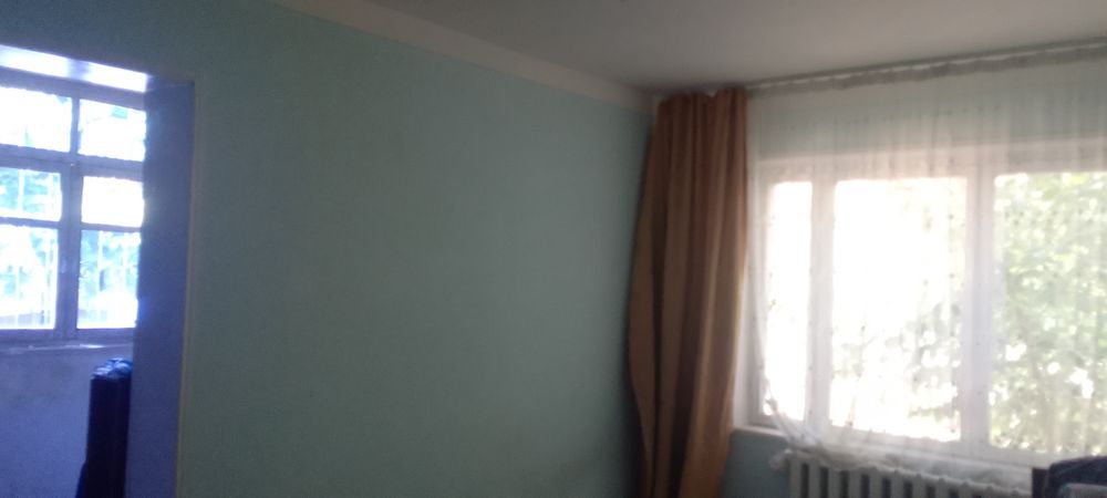 Продается   квартира  в Алмазарском  районе  однакомнатная торцевая
