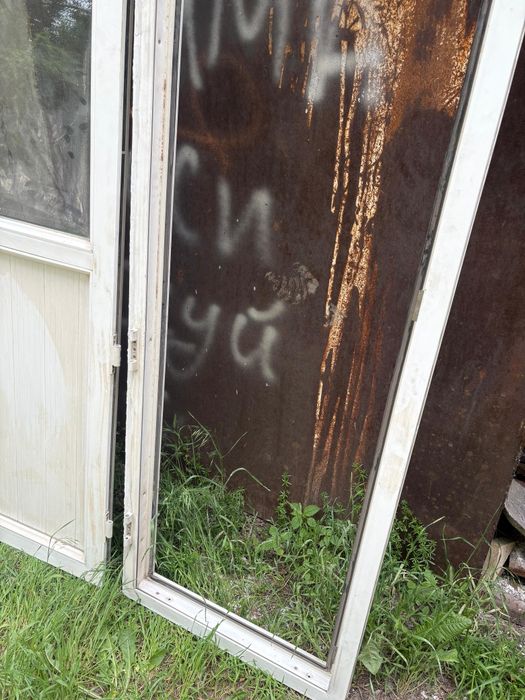 Продам б/у окно, дверь